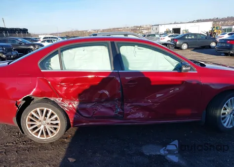 2016 Volkswagen Jetta 1.8T Sel from USA, damaged, VIN 3VWL17AJ4GM214424